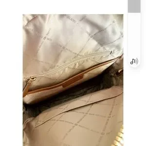 Michael Kors | Bags | Michael Kors Jaycee Large Backpack  display picture 3